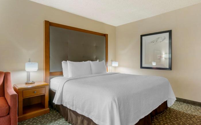 Best Western Plus Harbor Plaza