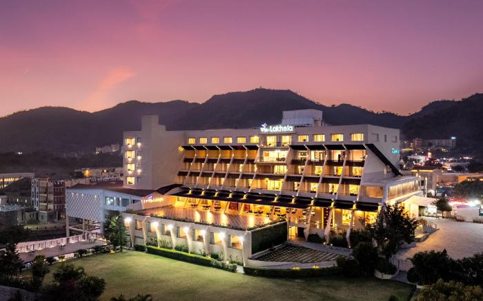 Via Lakhela Resort & Spa