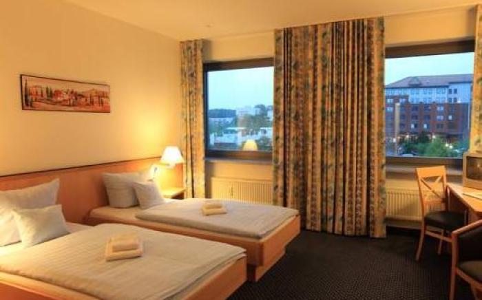 Hotel NEAR BY
