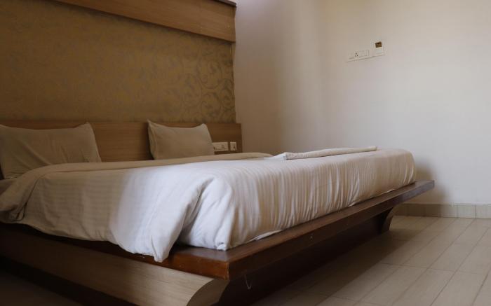 Hotel Sri Vaari Residency