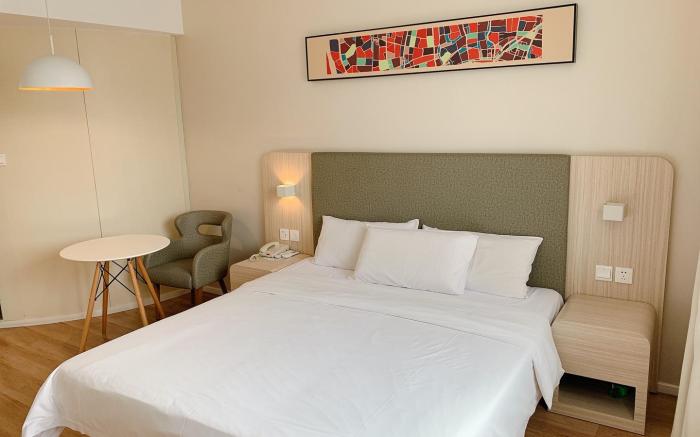 Hanting Hotel Tongxiang Zhenxing Road