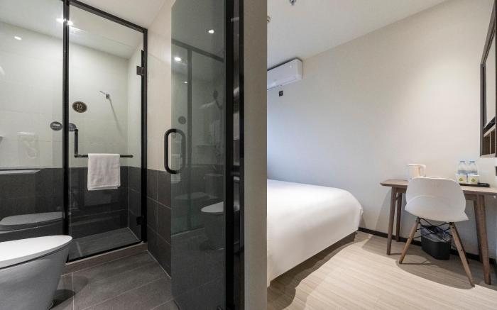 Hi Inn Shanghai Railway Station South Square