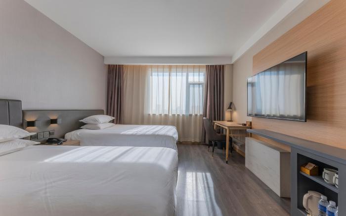 Hanting Hotel Suizhong Railway Station