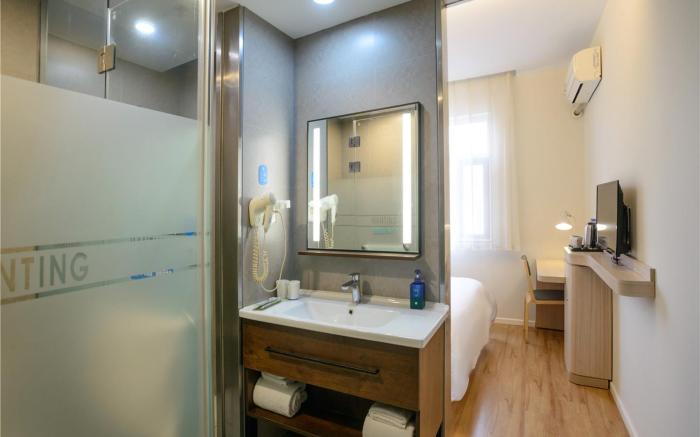 Hanting Hotel Zhengzhou Ruhe Road
