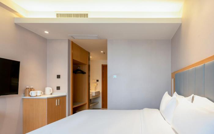Ji Hotel Ningbo Yinzhou Wanda