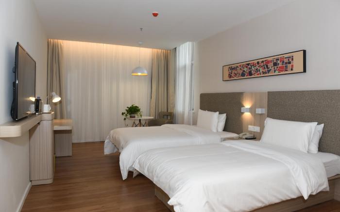 Hanting Hotel Xining Xinhua Lane Qingda Affiliated Courtyard