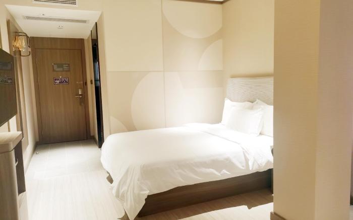 Hanting Hotel Luoyang Xinan County