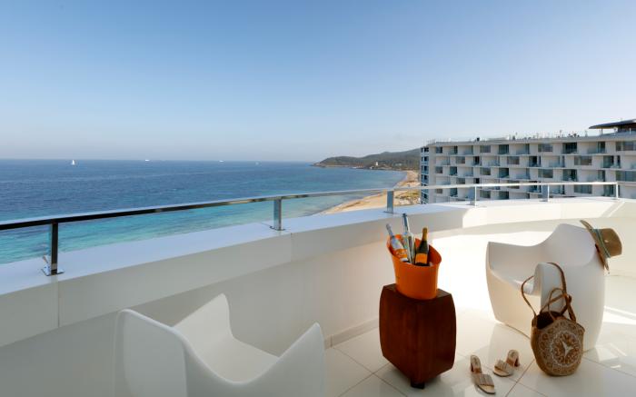 The Unexpected Ibiza Hotel - Ushuaïa Club Entrance Included
