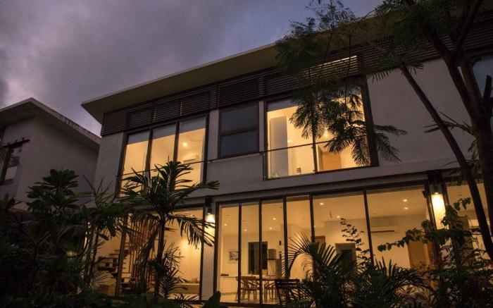 Sun Contemporary private pool villa in North Goa