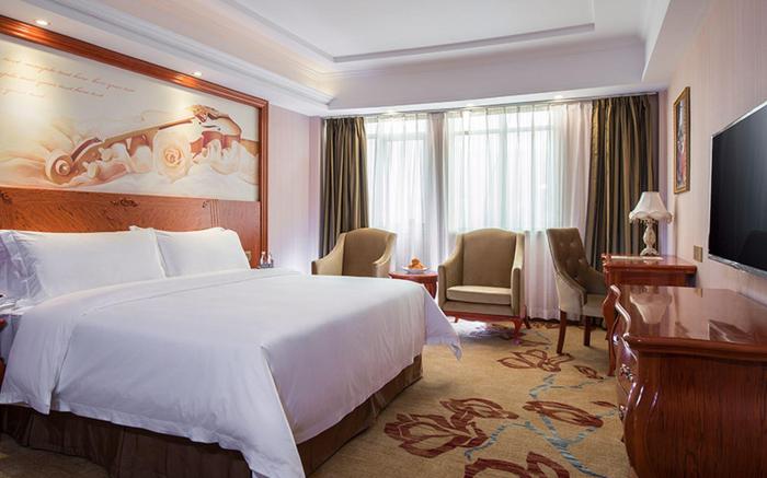 Vienna Hotel Heyuan Longchuan Branch