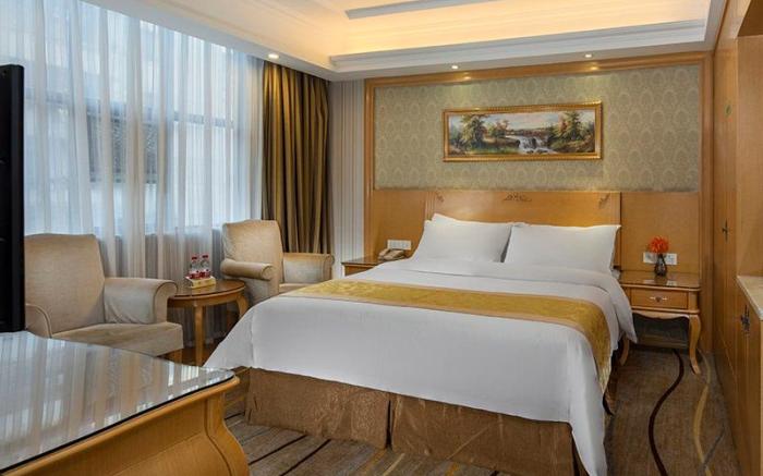 Vienna Hotel Meizhou Jiangnan