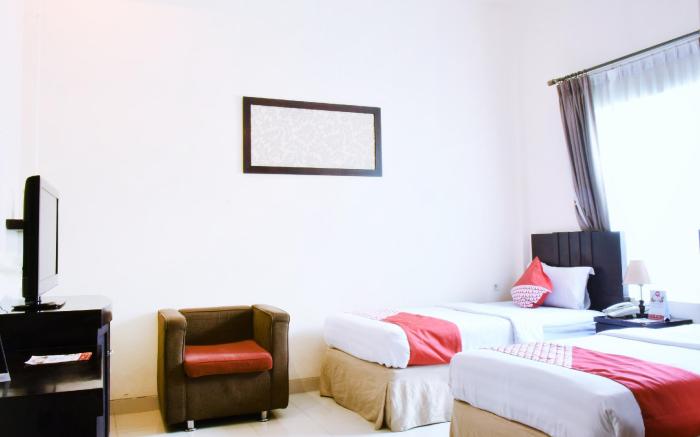 OYO 424 Asia Hotel