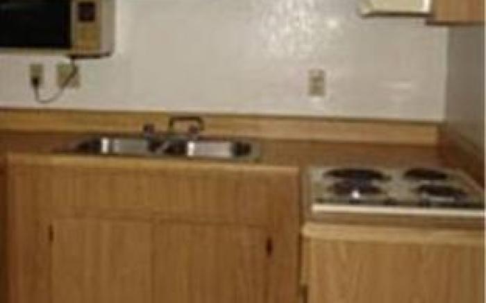 Colonade Motel Suites