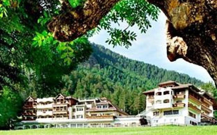 Excelsior Dolomites Life Resort
