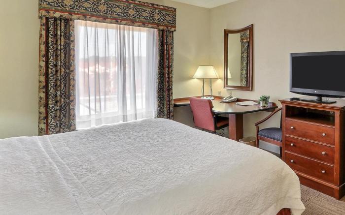 Hampton Inn and Suites Savannah I 95 South Gateway