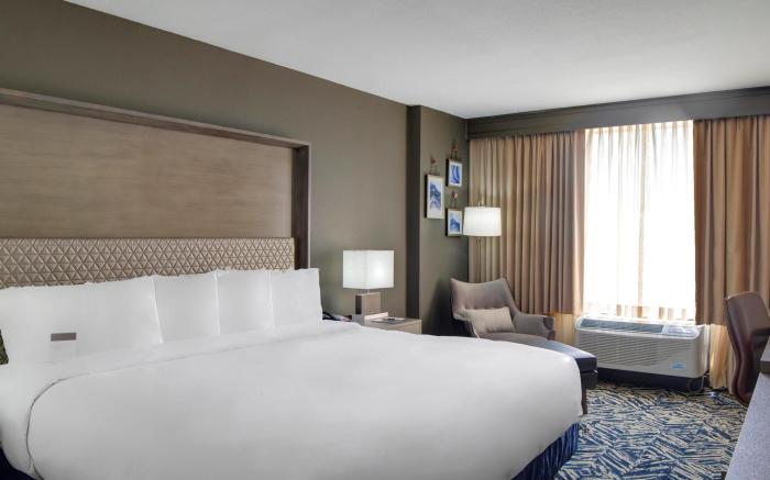 DoubleTree by Hilton Harrisonburg