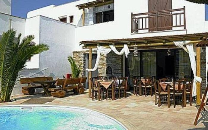 Anemomilos Beach hotel
