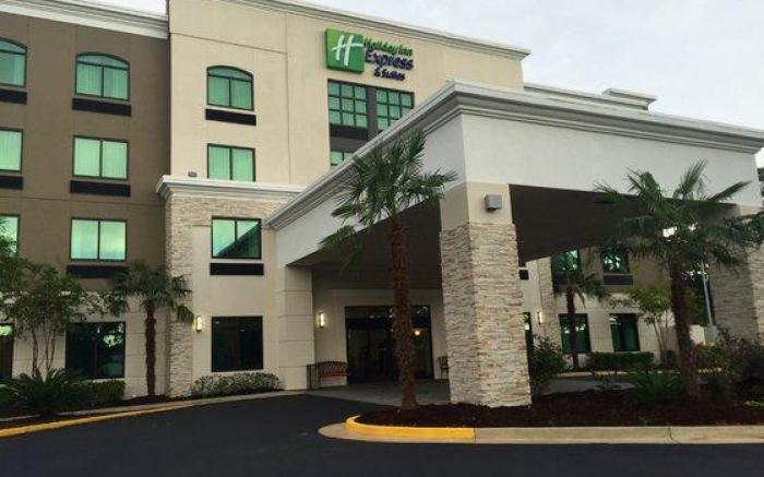 Holiday Inn Express & Suites Mobile West - I-10 By IHG
