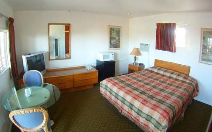 Bayshore Inn Ventura