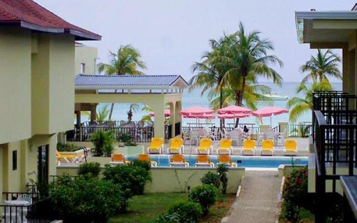 Rooms On the Beach Negril