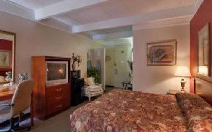 Super 8 by Wyndham Macon GA