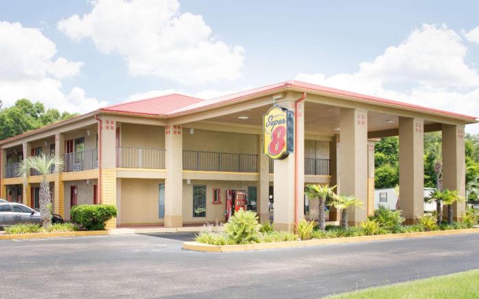 Super 8 By Wyndham Defuniak Springs