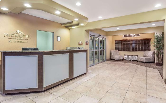 Sleep Inn & Suites