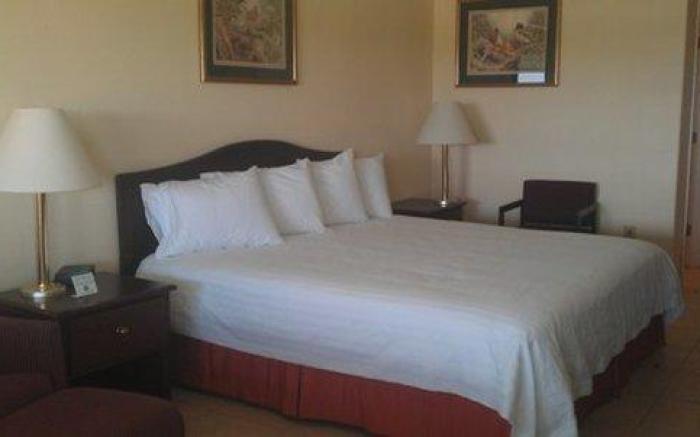 Flagship Inn