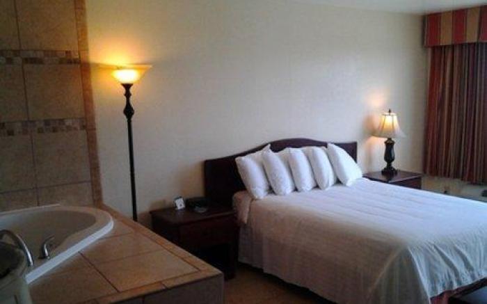 Flagship Inn