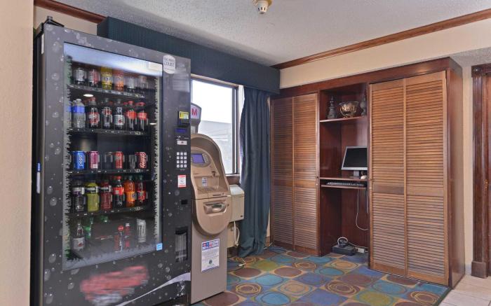 Days Inn by Wyndham Waukegan