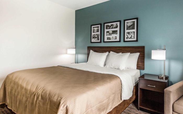 Sleep Inn & Suites