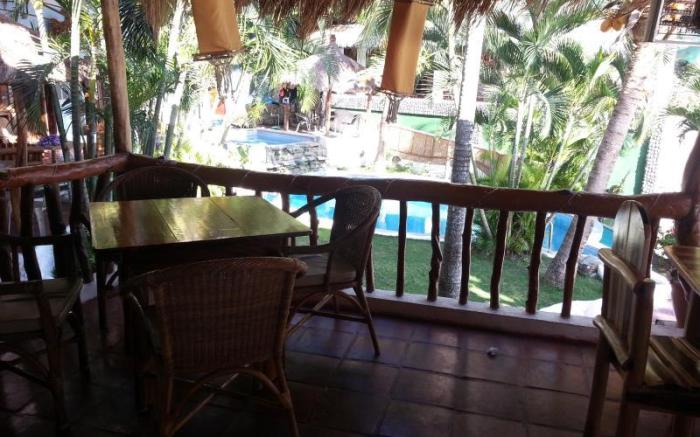 Dolphinbay Beachfront & Dive Resort