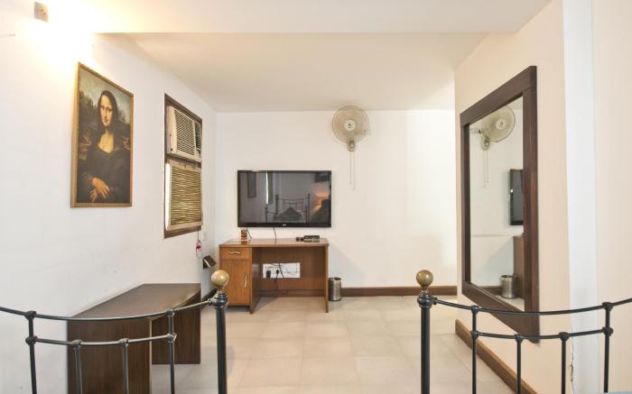 Trendy Bed and Breakfast and Service Apartments