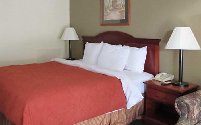 Rodeway Inn Rodeway Inn Walterboro I-95