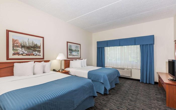 Baymont by Wyndham Des Moines Airport