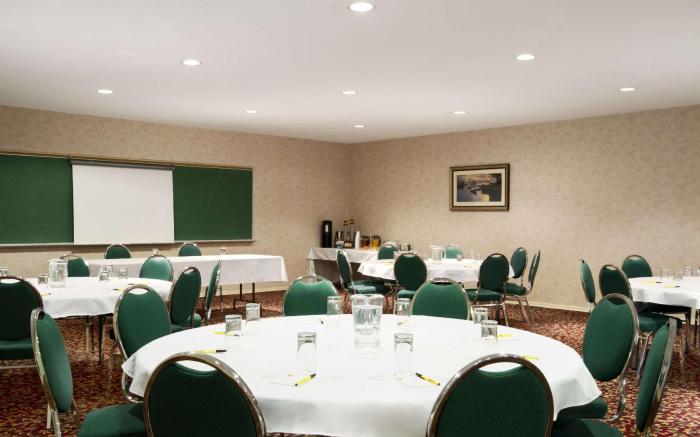 Super 8 By Wyndham Brockville