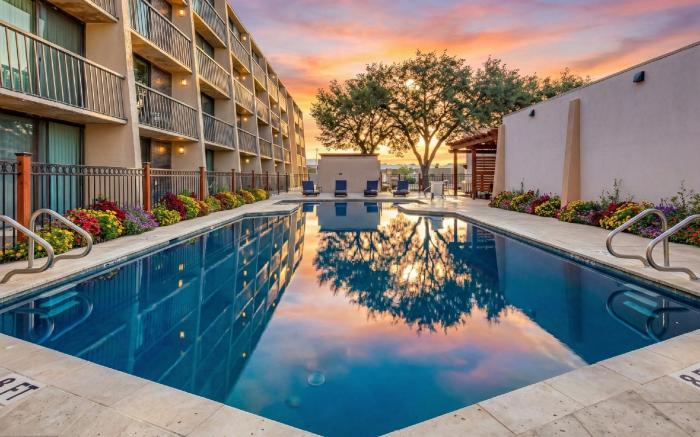 Ramada by Wyndham Austin South