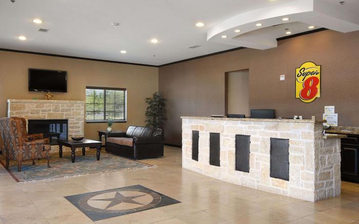 Super 8 By Wyndham Stephenville