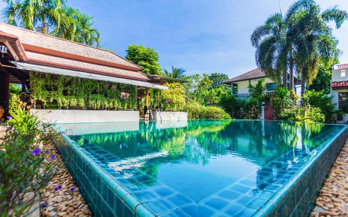 Monaburi Boutique Resort