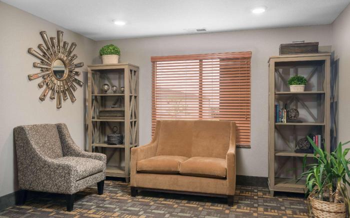 AmericInn by Wyndham Hartford SD