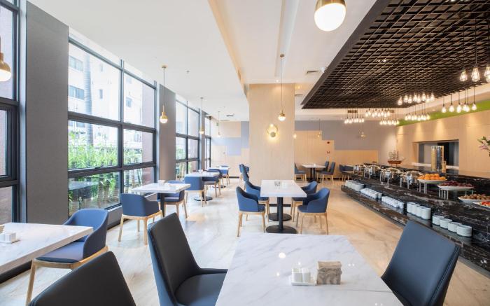 Atour Hotel Xiamen City Government Dongdu Passenger Transport Terminal