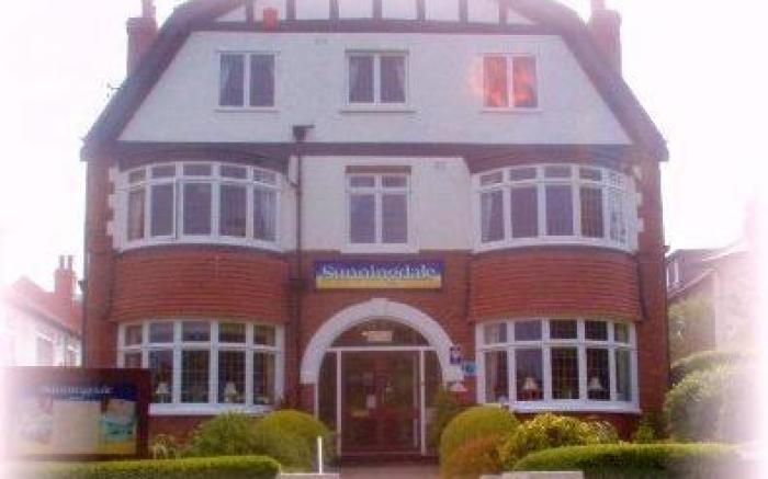 Park View Apartment & Rooms