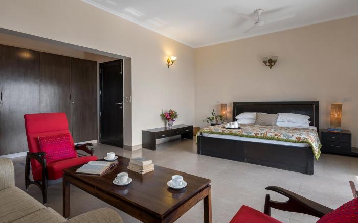 StayVista at Horizon 4BHK with Breakfast & Valley view