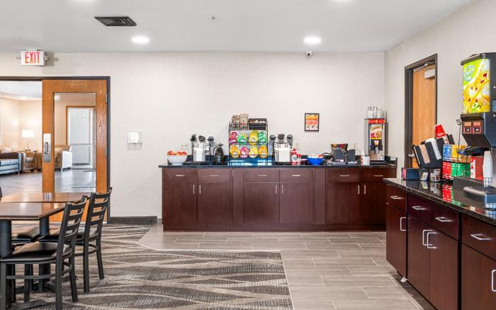 Boarders Inn & Suites by Cobblestone Hotels - Shawano