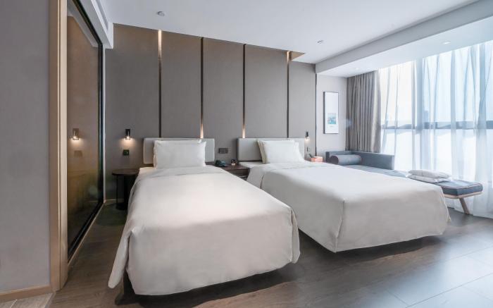 Atour Hotel Luzhou Bubugao Xintiandi