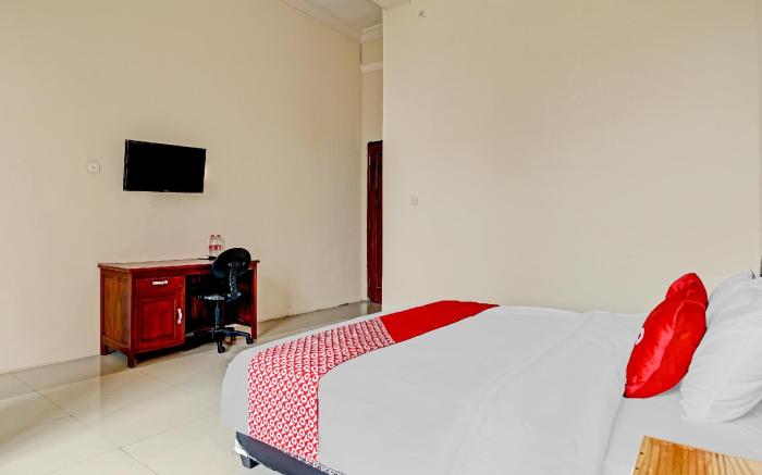 OYO 90544 Grand Redisa