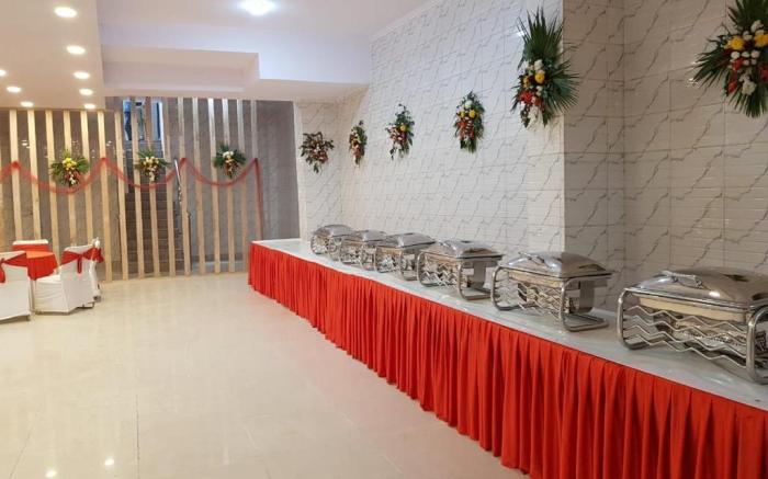 Hotel Vizima Palace - Near Wave City Centre