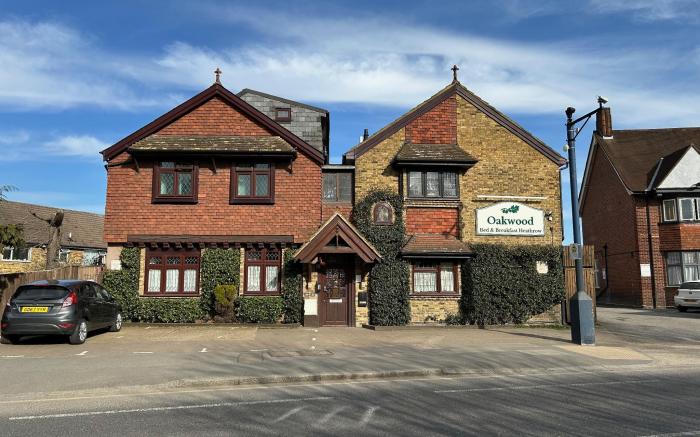 Oakwood Bed and Breakfast Heathrow