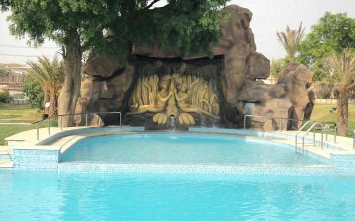 Golden Amoon Resort
