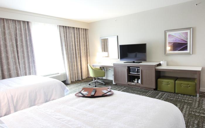 Hampton Inn & Suites Dallas Market Center